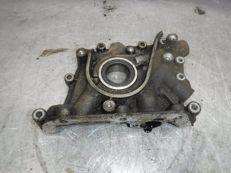 Запчасть насос масленый Ford Focus 2 2007 SHDB 1904436 Б/У Насос масленый Ford Focus 2 2007 SHDB 1904436 Б/У
