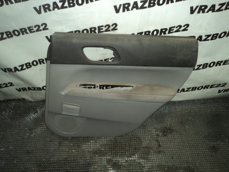 Обшивка двери задняя правая Subaru Forester 2003 SG5-028446 EJ205 94220SA180JA контрактная