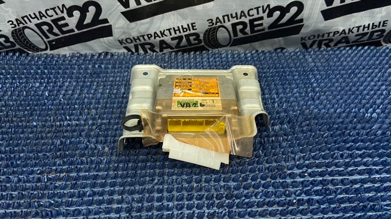 Блок управления airbag Toyota Vista Ardeo 1999 ZZV50-0019074 1ZZ-FE 89170-32040 контрактная