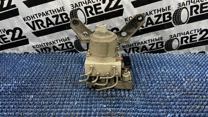 Блок ABS Toyota Caldina 2000 ST215-3047253 3S-GE 44050-21030 контрактная