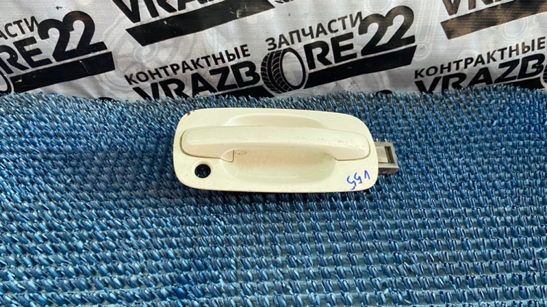 Ручка двери внешняя передняя правая Toyota Vista Ardeo 2002 AZV50-0001445 1AZ-FSE 69210-32140-A1 контрактная