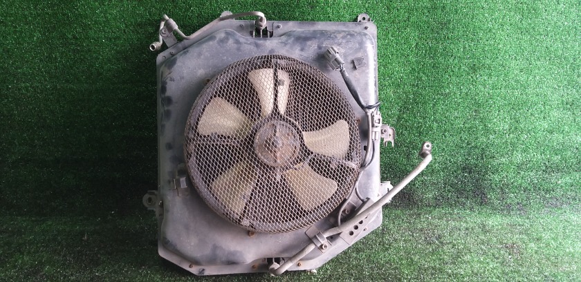 Радиатор кондиционера Hiace KZH106