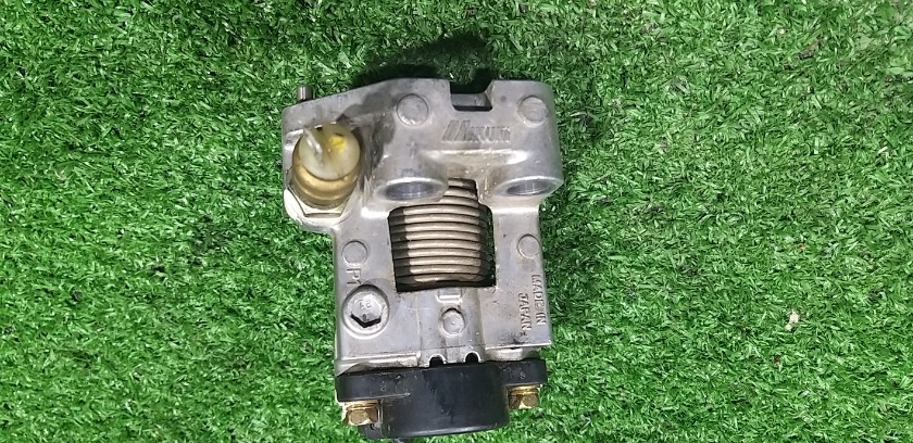 Педаль газа MITSUBISHI Delica PE8W 4M40 Педаль газа MITSUBISHI Delica PE8W 4M40