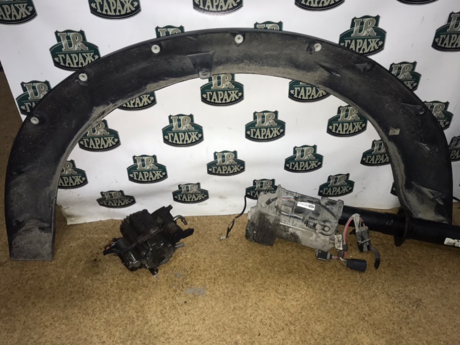 Накладка на крыло передняя левая Land Rover Discovery 3 L319 276 DT Накладка на крыло передняя левая Land Rover Discovery 3 L319 276 DT
