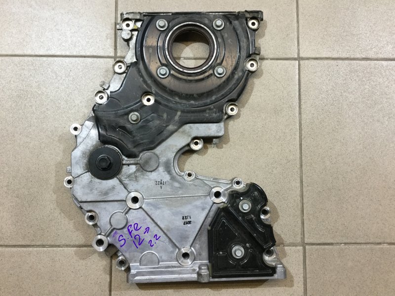 Крышка двигателя передняя Hyundai Santa Fe 2012-2018 DM D4HB 213502F000 Б/У