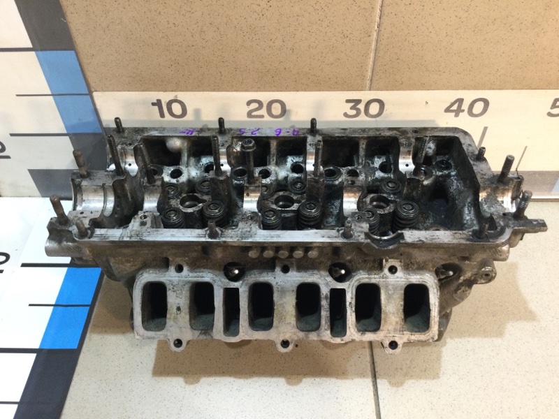 Головка блока цилиндров (ГБЦ) правая A6 1997-2004 C5 AKN