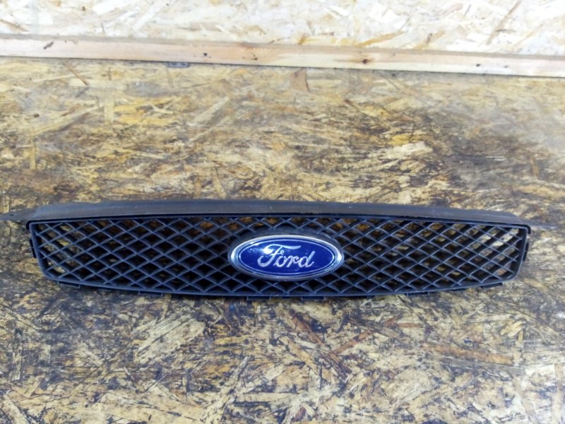 Решетка радиатора Ford Focus 2 Б/У
