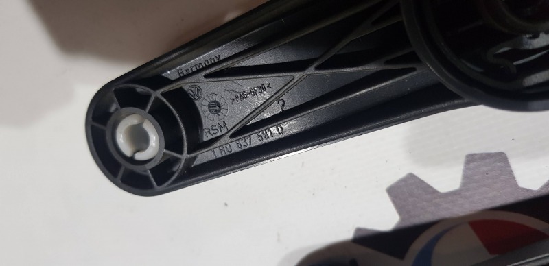 Ручка стеклоподъёмника Skoda Octavia A4 хэтчбэк 1.6 BFQ