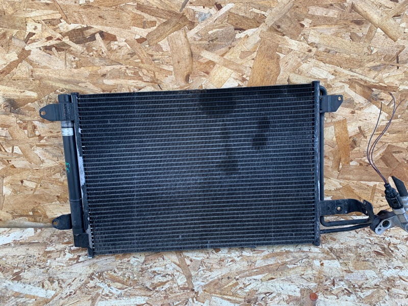 Радиатор кондиционера Audi A3 8P 1.4 CAX контрактная