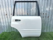 Дверь правая задняя Toyota Land Cruiser UZJ100 1999г [143] 2UZ-FE