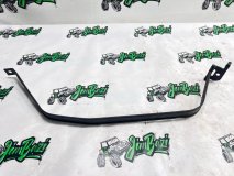 Крепление топливного бака Toyota Land Cruiser UZJ100 1999г [166] 2UZ-FE