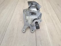 Опора двигателя правая Audi Q7 S-line 4M 2019 3.0 TDI DHXA