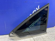 Форточка правая Renault Arkana