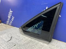 Форточка правая Renault Arkana