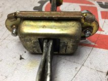 Ограничитель двери левый передний NISSAN MISTRAL KR20