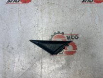 Уголок двери правый передний TOYOTA Crown Majesta JZS155 1996 2JZGE Уголок двери правый передний TOYOTA Crown Majesta JZS155 1996 2JZGE