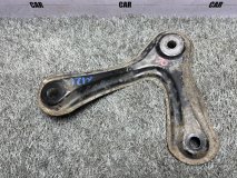 Кронштейн балки правый передний Toyota RAV4 2013 Кронштейн балки правый передний Toyota RAV4 2013