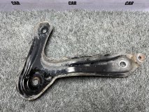 Кронштейн балки левый передний Toyota RAV4 2013 Кронштейн балки левый передний Toyota RAV4 2013