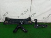 Крепление балки подвески заднее Toyota RAV4 ASA42 Крепление балки подвески заднее Toyota RAV4 ASA42