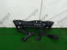 Крепление балки подвески заднее Toyota RAV4 ASA42 Крепление балки подвески заднее Toyota RAV4 ASA42