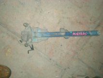 Замок капота NISSAN MISTRAL R20 TD27T