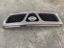 Решетка радиатора Nissan Mistral KR20 1997 TD27ETI