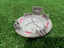 Центральные колпачки на литьё TOYOTA ESTIMA ACR30 2003 2AZFE Центральные колпачки на литьё TOYOTA ESTIMA ACR30 2003 2AZFE