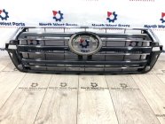 Решетка радиатора Toyota Land Cruiser 200 2016