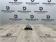 Петля двери левая передняя Mitsubishi Carisma 2002 1.6 4G92