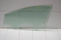 Стекло двери левое переднее Ford Focus CEW 2015