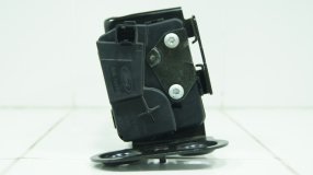 Замок стекла багажника Lincoln Navigator U228 2002+