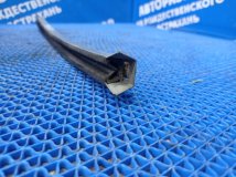 Направляющая стекла двери Bmw E34 седан 1990