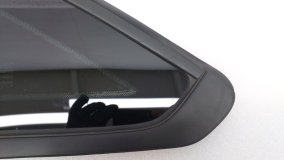 Стекло кузовное глухое левое заднее Renault Arkana JC 2021 H4M