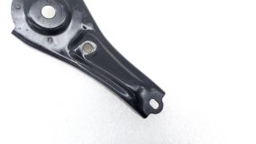 Кронштейн подрамника правый задний Toyota RAV4 50 2021 M20AFKS Кронштейн подрамника правый задний Toyota RAV4 50 2021 M20AFKS