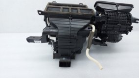 Корпус отопителя Kia Optima JF 2018 G4KJ Корпус отопителя Kia Optima JF 2018 G4KJ