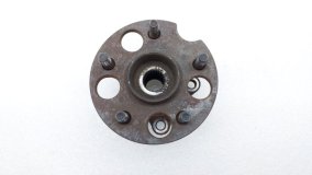 Ступица левая задняя Toyota Highlander XU40 2011 2GRFE