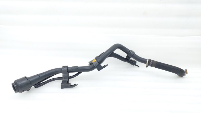 Горловина топливного бака Hyundai Staria US4 D4HB 2021 (б/у)