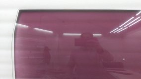 Стекло двери правое заднее Kia Carnival YP 2019 D4HB