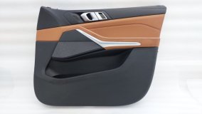 Обшивка двери правая передняя BMW X7 G07 2019 B58B30C