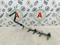 Топливная рампа в сборе Toyota Avensis t25 2006 1ZZFE