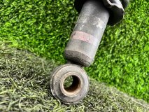 Стойка подвески 70 т. км задняя Toyota Prius NHW20 2007 1NZFXE