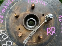 Ступица 86 т. км правая задняя Suzuki Escudo TD54W 2009 J20A