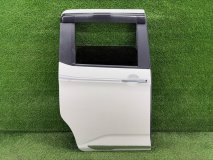 Дверь Цвет-W24 правая задняя Toyota Tank M900A 2016 1KR-VET