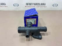 Фланец системы охлаждения Audi 100 4A2 1991