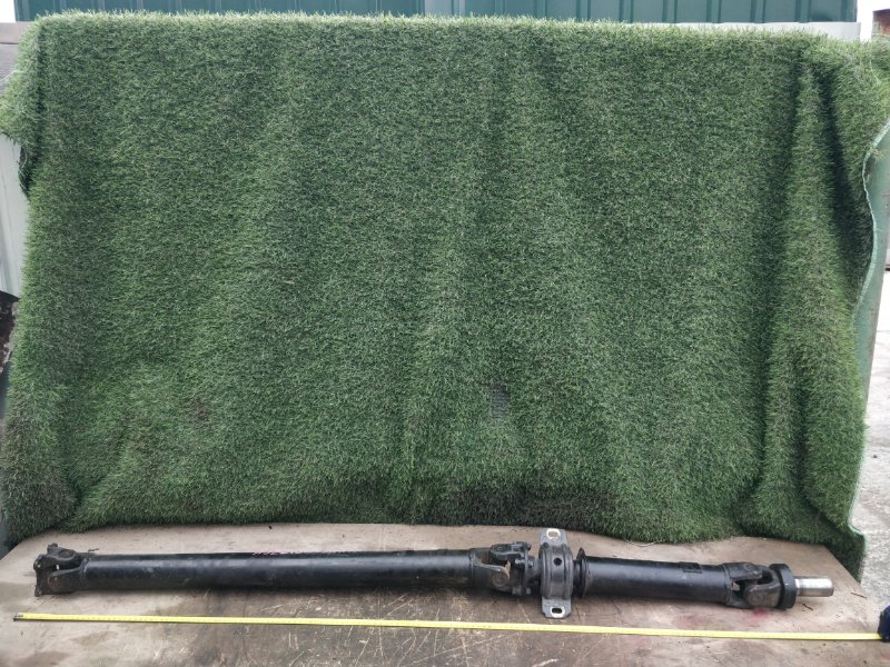 Карданный вал TOYOTA HIACE REGIUS KCH46 1KZTE 2000 задн. (б/у)