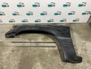 Крыло левое переднее Lexus LX470 UZJ100 2UZFE