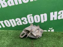 Кронштейн двигателя правый Ford Focus 2008 SHDA Кронштейн двигателя правый Ford Focus 2008 SHDA