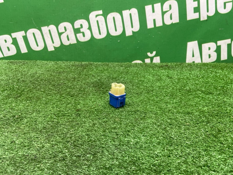 Реле Nissan Primera P11 (б/у)