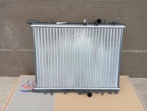Радиатор охлаждения двигателя Peugeot Partner M59 1.4-1.6