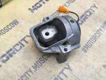 Подушка двигателя левая AUDI A4 2014 CDNB